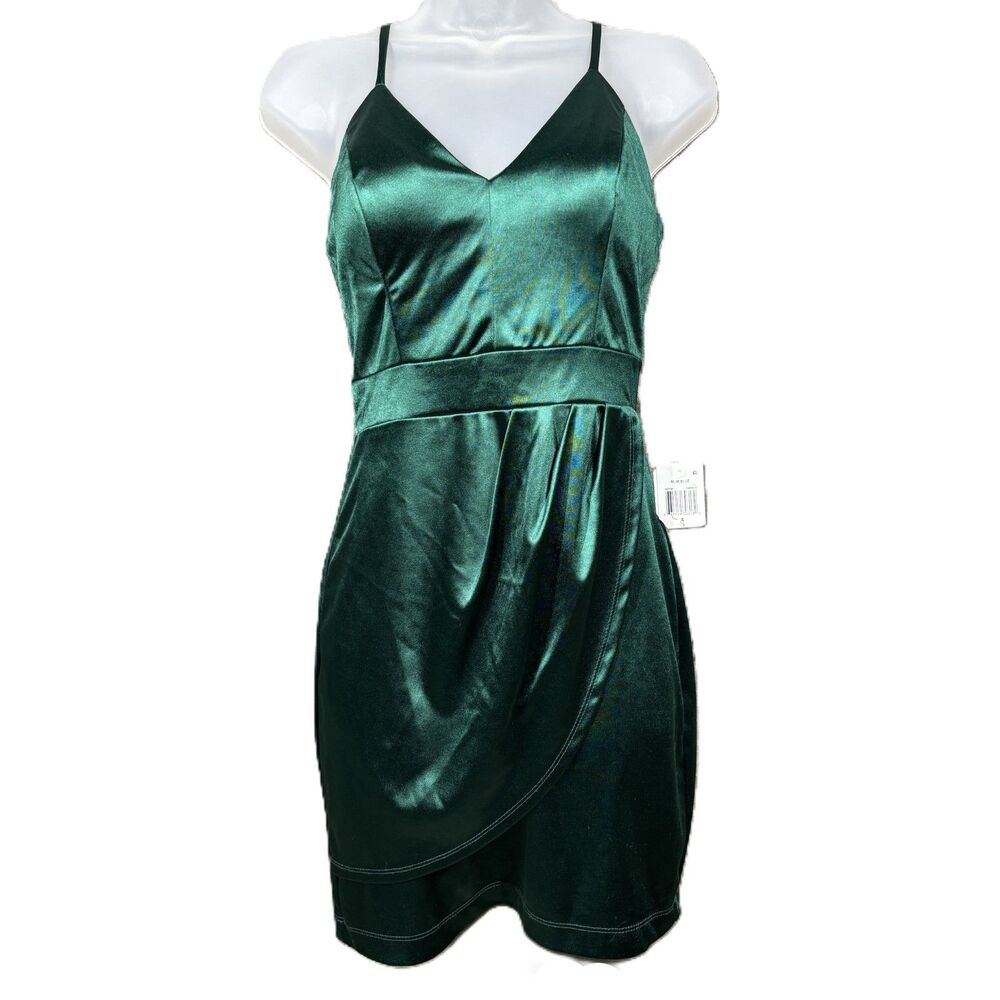 Pear Culture NWT New V-Neck Strap-Back Mini Dress Holiday Party Green Sz 5 J145